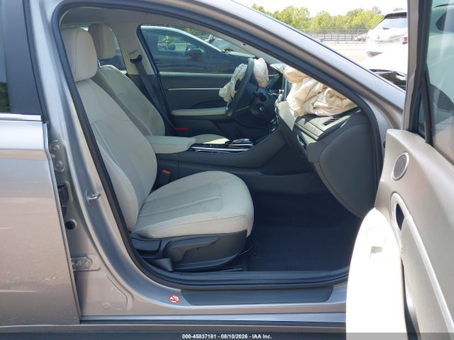 Продажа на аукционе авто 2023 Hyundai Sonata Se, vin: KMHL24JA2PA335184, номер лота: 45837181