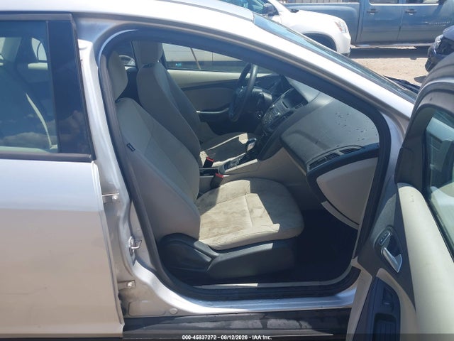Продажа на аукционе авто 2015 Ford Focus Se, vin: 1FADP3F24FL304405, номер лота: 45837272
