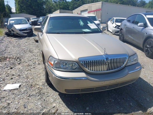 Aukcja sprzedaży 2005 Lincoln Town Car Signature Limited, vin: 1LNHM82W35Y659475, numer aukcji: 45837276