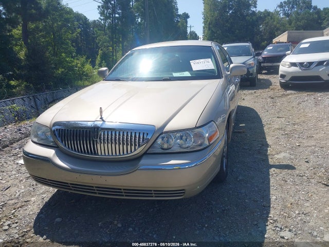 Aukcja sprzedaży 2005 Lincoln Town Car Signature Limited, vin: 1LNHM82W35Y659475, numer aukcji: 45837276