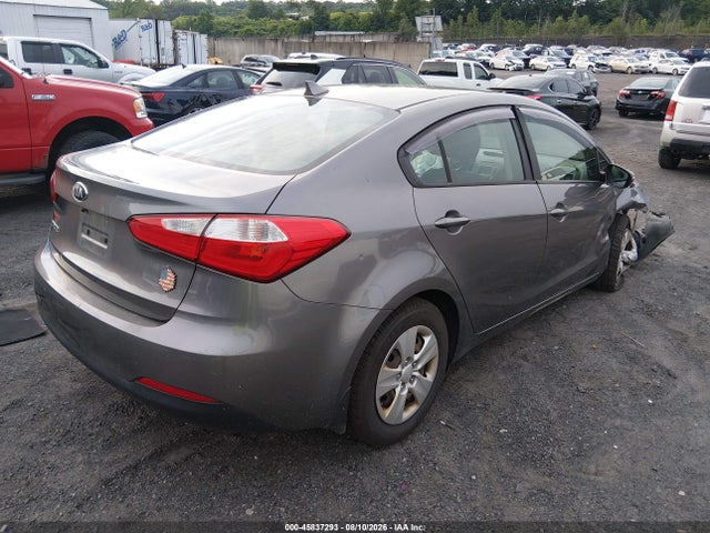 45837293 :رقم المزاد ، KNAFX4A65G5513030 vin ، 2016 Kia Forte Lx مزاد بيع