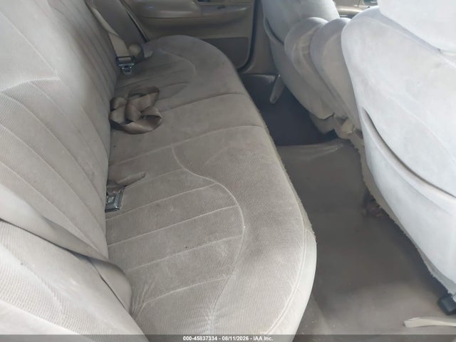 2000 Mercury Grand Marquis Gs მანქანა იყიდება აუქციონზე, vin: 2MEFM74W5YX644966, აუქციონის ნომერი: 45837334