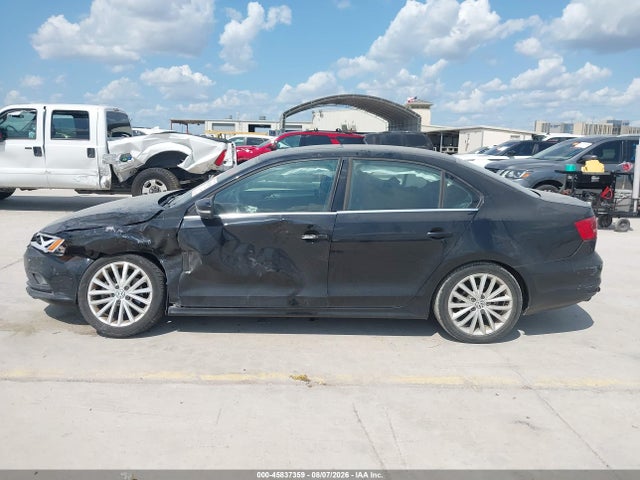 2015 Volkswagen Jetta 1.8t Se მანქანა იყიდება აუქციონზე, vin: 3VWD17AJ8FM318224, აუქციონის ნომერი: 45837359