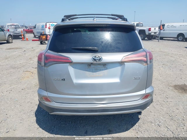 2018 Toyota Rav4 Xle მანქანა იყიდება აუქციონზე, vin: JTMWFREV7JD114735, აუქციონის ნომერი: 45837365