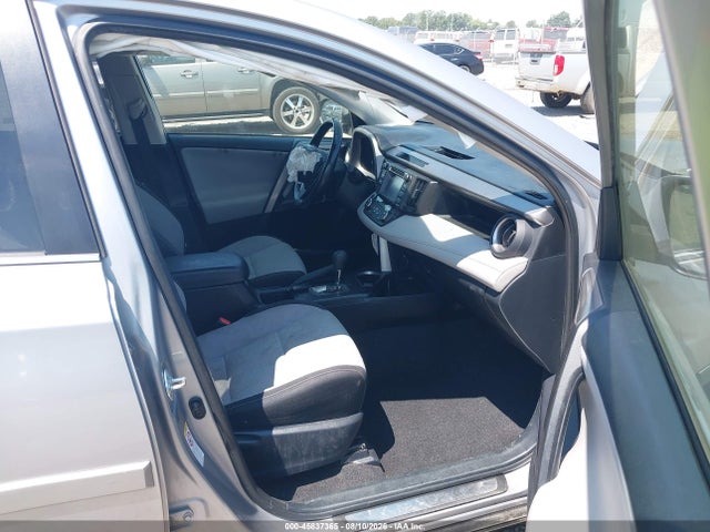 2018 Toyota Rav4 Xle მანქანა იყიდება აუქციონზე, vin: JTMWFREV7JD114735, აუქციონის ნომერი: 45837365