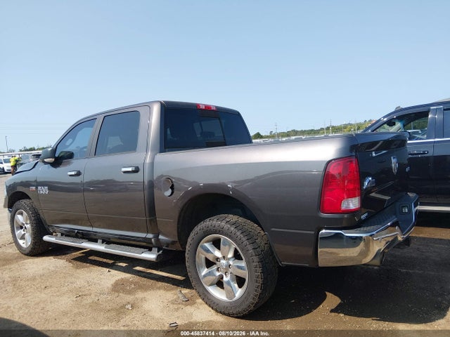 2017 Ram 1500 Big Horn  4x4 5'7 Box მანქანა იყიდება აუქციონზე, vin: 3C6RR7LT1HG633200, აუქციონის ნომერი: 45837414