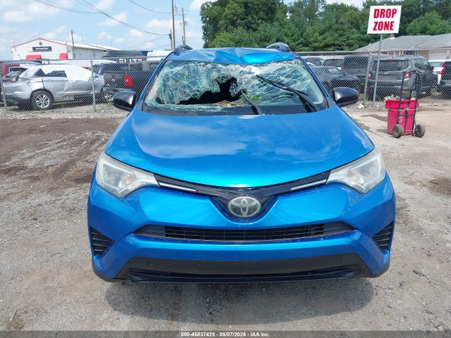 Aukcja sprzedaży 2017 Toyota Rav4 Le, vin: JTMBFREV5HJ704541, numer aukcji: 45837425