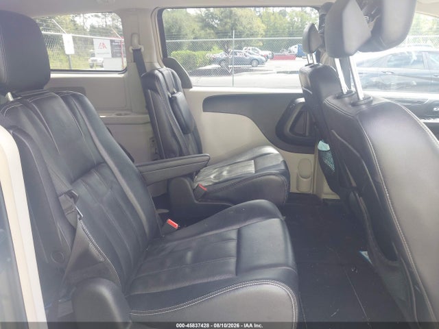 45837428 :رقم المزاد ، 2C4RC1BG0DR745227 vin ، 2013 Chrysler Town & Country Touring مزاد بيع