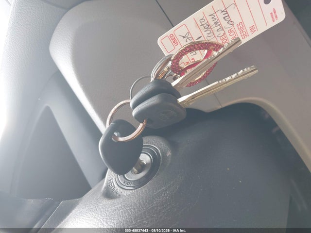45837443 :رقم المزاد ، 4T4BF3EK8BR173295 vin ، 2011 Toyota Camry Le مزاد بيع