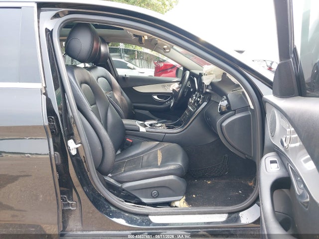 Auction sale of the 2015 Mercedes-benz C 300 4matic, vin: 55SWF4KB1FU022371, lot number: 45837451
