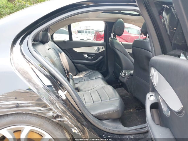 Auction sale of the 2015 Mercedes-benz C 300 4matic, vin: 55SWF4KB1FU022371, lot number: 45837451