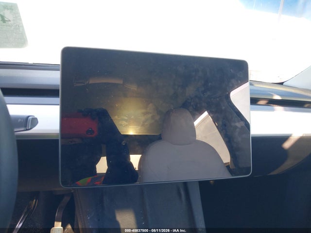 45837500 :رقم المزاد ، 7SAYGDEE9NF515813 vin ، 2022 Tesla Model Y Long Range Dual Motor All-wheel Drive مزاد بيع
