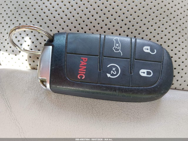 Продажа на аукционе авто 2019 Jeep Grand Cherokee Limited 4x2, vin: 1C4RJEBG8KC573032, номер лота: 45837584