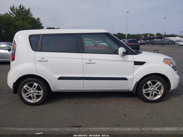 2011 Kia Soul + მანქანა იყიდება აუქციონზე, vin: KNDJT2A22B7706985, აუქციონის ნომერი: 45837610