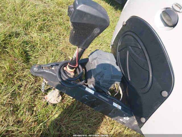 Keystone Laredo 2016 4YDT28B28GK600491 Image 10