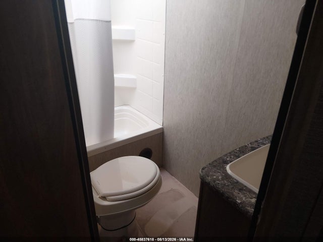 Keystone Laredo 2016 4YDT28B28GK600491 Image 12
