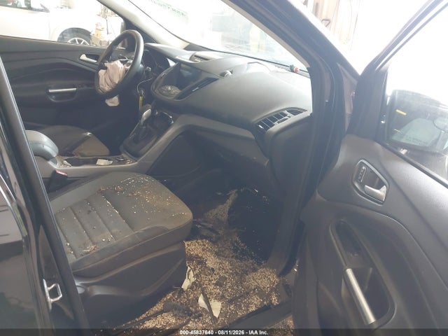 45837640 :رقم المزاد ، 1FMCU0GX5GUC09169 vin ، 2016 Ford Escape Se مزاد بيع