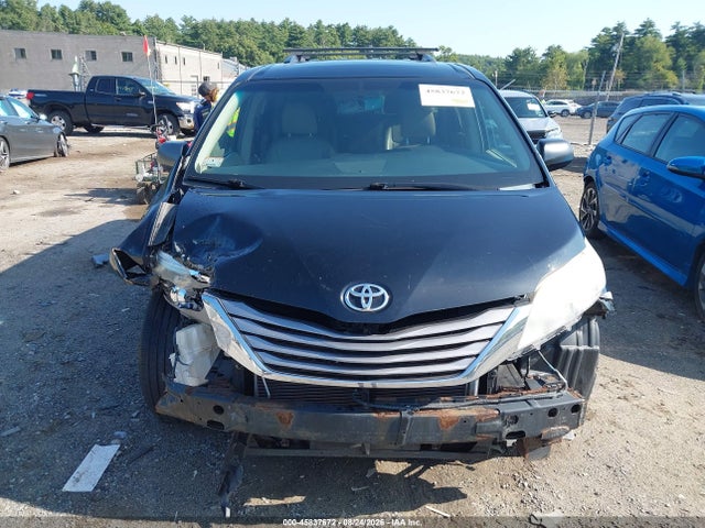 Toyota Sienna Xle 7 Passenger 2015 5TDDK3DCXFS097974 Image 13