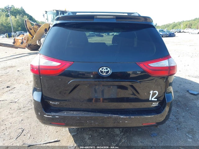 Toyota Sienna Xle 7 Passenger 2015 5TDDK3DCXFS097974 Image 17