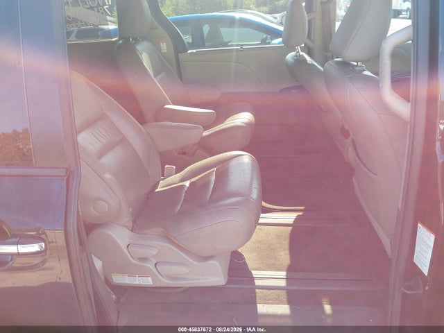 Toyota Sienna Xle 7 Passenger 2015 5TDDK3DCXFS097974 Image 8