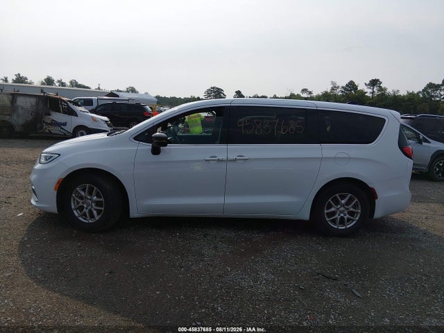 2025 Chrysler Pacifica Select მანქანა იყიდება აუქციონზე, vin: 2C4RC1BG5SR552018, აუქციონის ნომერი: 45837685