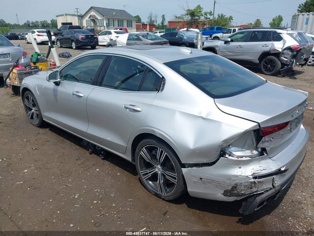 Aukcja sprzedaży 2022 Volvo S60 Recharge Plug-in Hybrid T8 Inscription, vin: 7JRBR0FLXNG179342, numer aukcji: 45837747