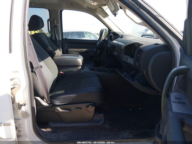 45837752 :رقم المزاد ، 3GCPCSE08BG327531 vin ، 2011 Chevrolet Silverado 1500 Lt مزاد بيع