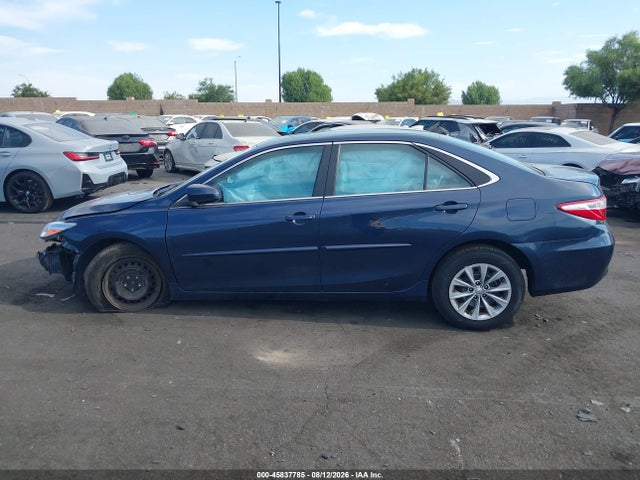45837785 :رقم المزاد ، 4T4BF1FK6GR562351 vin ، 2016 Toyota Camry Le مزاد بيع