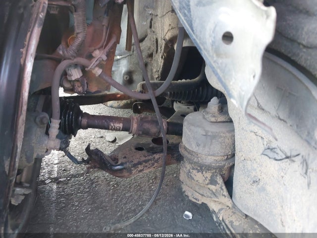 45837785 :رقم المزاد ، 4T4BF1FK6GR562351 vin ، 2016 Toyota Camry Le مزاد بيع