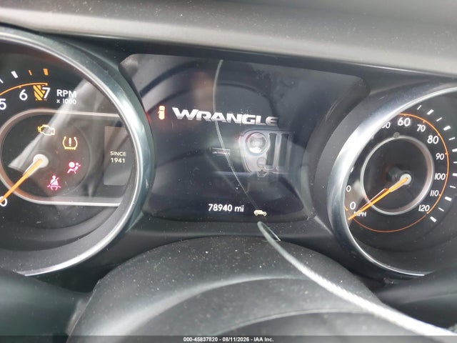 45837820 :رقم المزاد ، 1C4HJXDG2JW304297 vin ، 2018 Jeep Wrangler Unlimited Sport S 4x4 مزاد بيع
