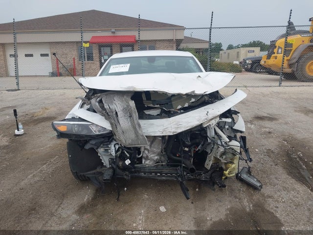 Продаж на аукціоні авто 2018 Chevrolet Malibu Lt, vin: 1G1ZD5ST0JF194116, номер лоту: 45837843