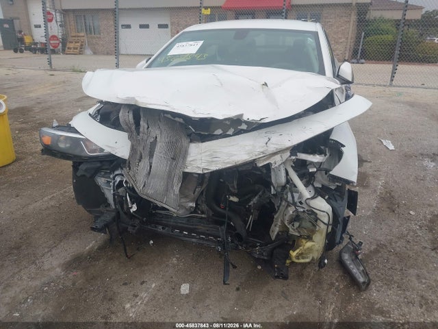 Продаж на аукціоні авто 2018 Chevrolet Malibu Lt, vin: 1G1ZD5ST0JF194116, номер лоту: 45837843