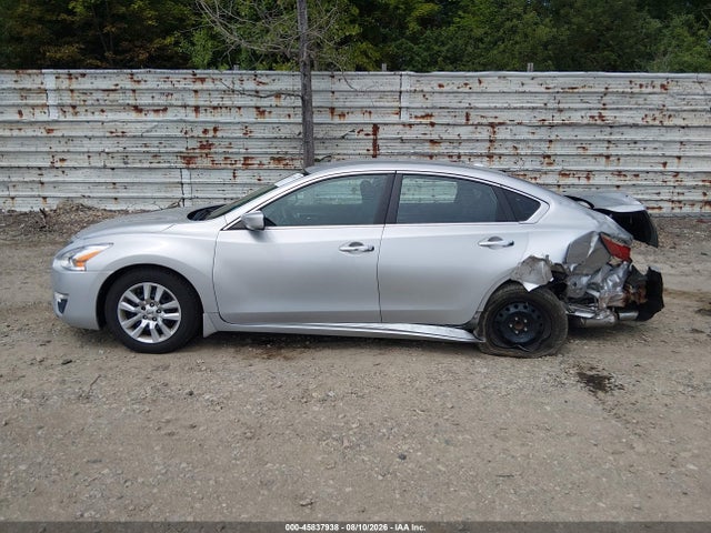 Продажа на аукционе авто 2015 Nissan Altima 2.5 S, vin: 1N4AL3AP6FC130337, номер лота: 45837938