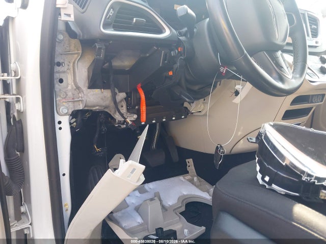 45838020 :رقم المزاد ، 2C4RC1CG3PR568160 vin ، 2023 Chrysler Voyager Lx مزاد بيع