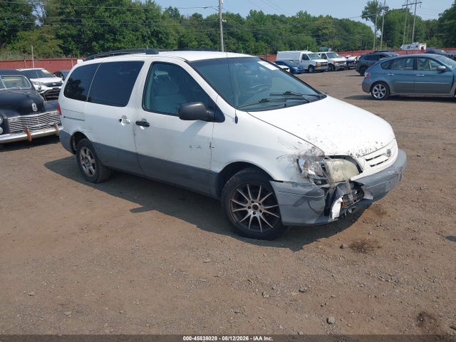45838028 :رقم المزاد ، 4T3ZF13C62U496518 vin ، 2002 Toyota Sienna Le مزاد بيع