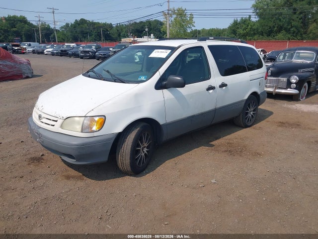 45838028 :رقم المزاد ، 4T3ZF13C62U496518 vin ، 2002 Toyota Sienna Le مزاد بيع