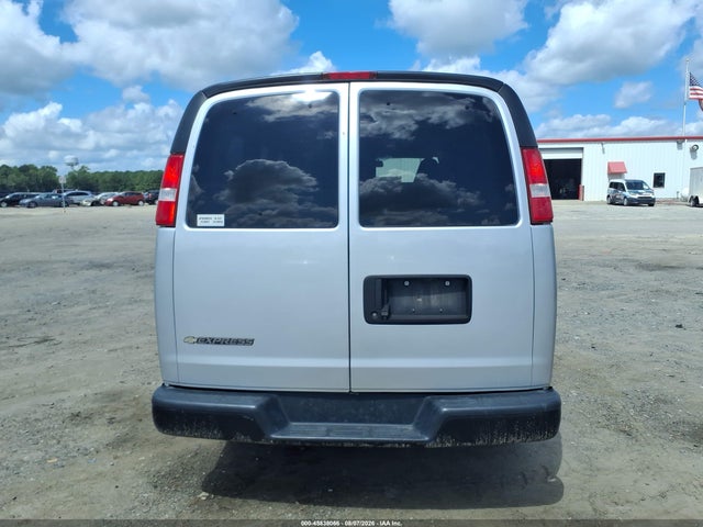 Продажа на аукционе авто 2020 Chevrolet Express Passenger Rwd 2500 Regular Wheelbase Ls, vin: 1GAWGEFG4L1265552, номер лота: 45838066