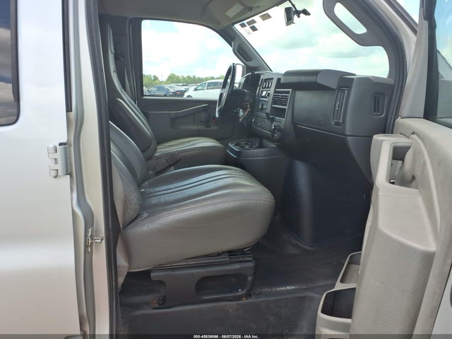 Продажа на аукционе авто 2020 Chevrolet Express Passenger Rwd 2500 Regular Wheelbase Ls, vin: 1GAWGEFG4L1265552, номер лота: 45838066