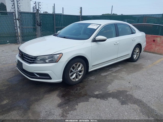 Продажа на аукционе авто 2017 Volkswagen Passat 1.8t S, vin: 1VWAT7A34HC079810, номер лота: 45838186