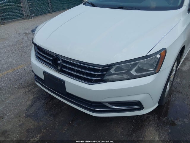 Продажа на аукционе авто 2017 Volkswagen Passat 1.8t S, vin: 1VWAT7A34HC079810, номер лота: 45838186