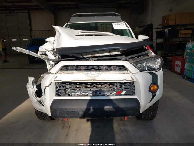 2018 Toyota 4runner Trd Off Road Premium მანქანა იყიდება აუქციონზე, vin: JTEBU5JR4J5593191, აუქციონის ნომერი: 45838195