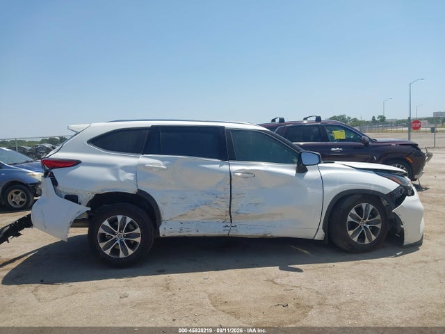 2021 Toyota Highlander Xle მანქანა იყიდება აუქციონზე, vin: 5TDGZRAH9MS533979, აუქციონის ნომერი: 45838219