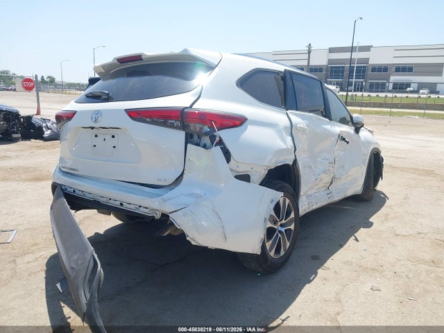 2021 Toyota Highlander Xle მანქანა იყიდება აუქციონზე, vin: 5TDGZRAH9MS533979, აუქციონის ნომერი: 45838219