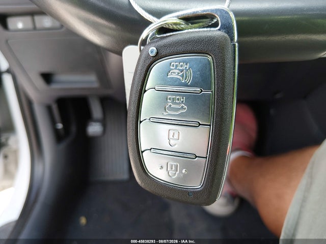 45838293 :رقم المزاد ، KMHC85LC9KU115826 vin ، 2019 Hyundai Ioniq Hybrid Limited مزاد بيع
