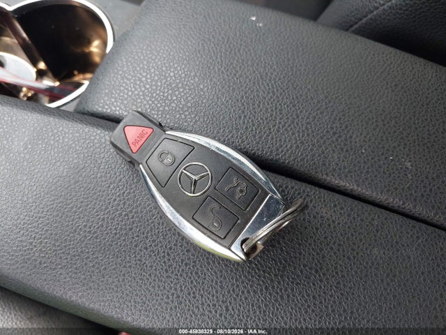 2014 Mercedes-benz C 300 Sport 4matic მანქანა იყიდება აუქციონზე, vin: WDDGF8AB8EA938069, აუქციონის ნომერი: 45838329