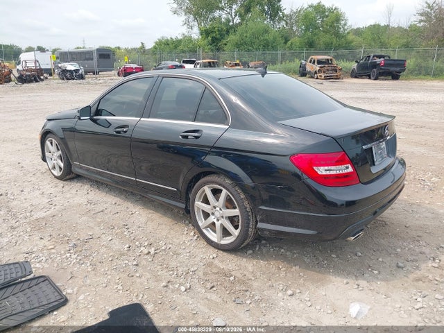 2014 Mercedes-benz C 300 Sport 4matic მანქანა იყიდება აუქციონზე, vin: WDDGF8AB8EA938069, აუქციონის ნომერი: 45838329