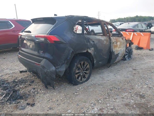2025 Toyota Rav4 Xle Premium მანქანა იყიდება აუქციონზე, vin: 2T3A1RFV2SW555636, აუქციონის ნომერი: 45838334