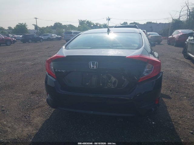 45838346 :رقم المزاد ، JHMFC1F4XJX026906 vin ، 2018 Honda Civic Ex-t مزاد بيع