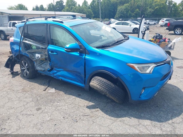 2017 Toyota Rav4 Xle მანქანა იყიდება აუქციონზე, vin: JTMRFREVXHJ122868, აუქციონის ნომერი: 45838400