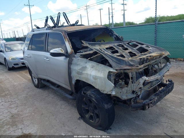 Продажа на аукционе авто 2022 Toyota 4runner Sr5, vin: JTEEU5JR7N5263712, номер лота: 45838403